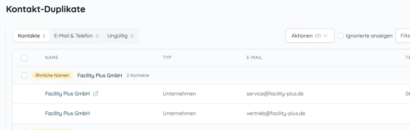 Übersicht „Kontakt-Duplikate“ mit Gruppen ähnlicher Namen, jeweils mit Typ und E-Mail-Adresse
