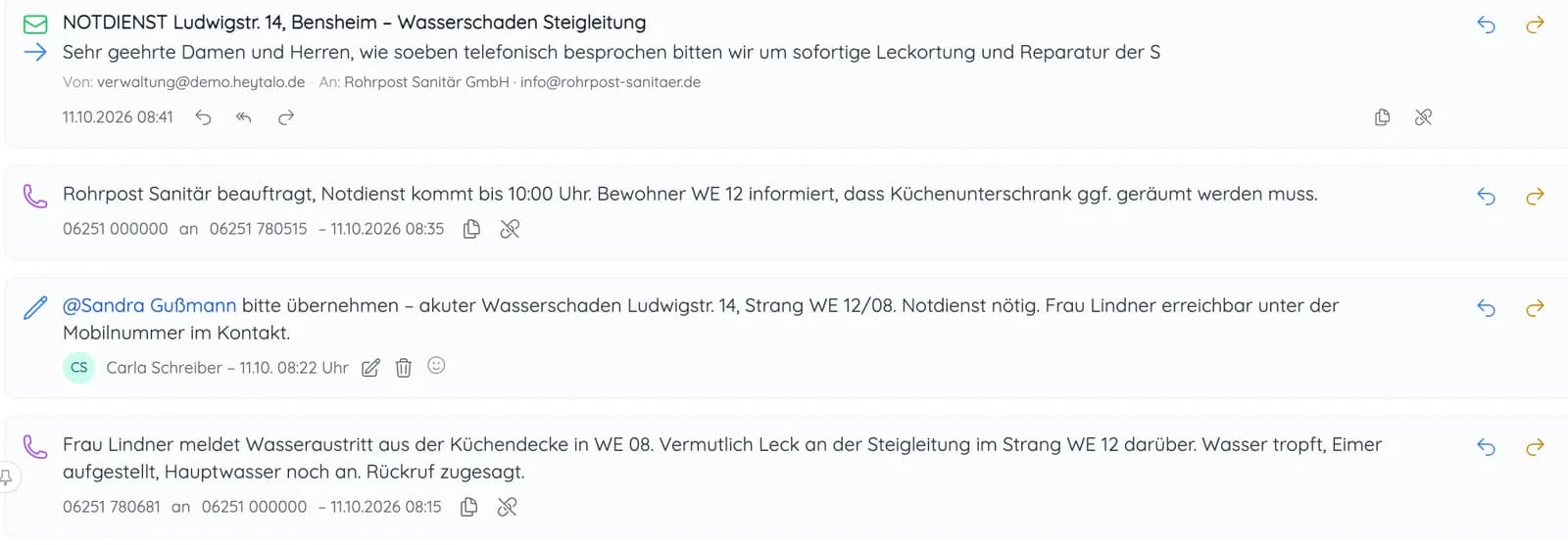 Verlauf eines Wasserschadens mit Notdienst-Mail, Telefonnotizen und interner Notiz „bitte übernehmen“ an eine Kollegin