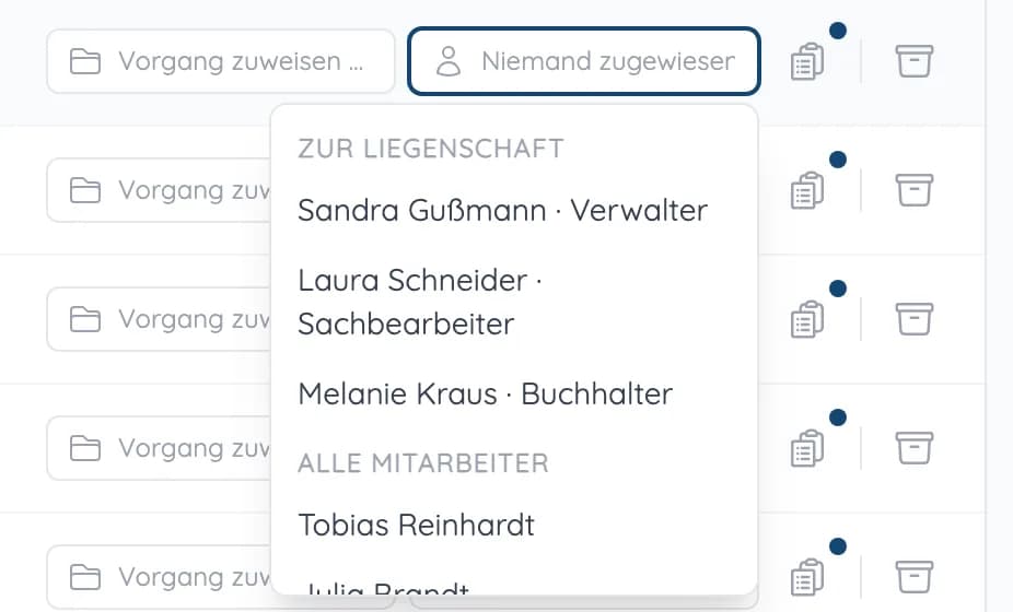 Auswahl der zuständigen Person an einem Anruf, oben die Mitarbeiter der Liegenschaft mit ihrer Rolle